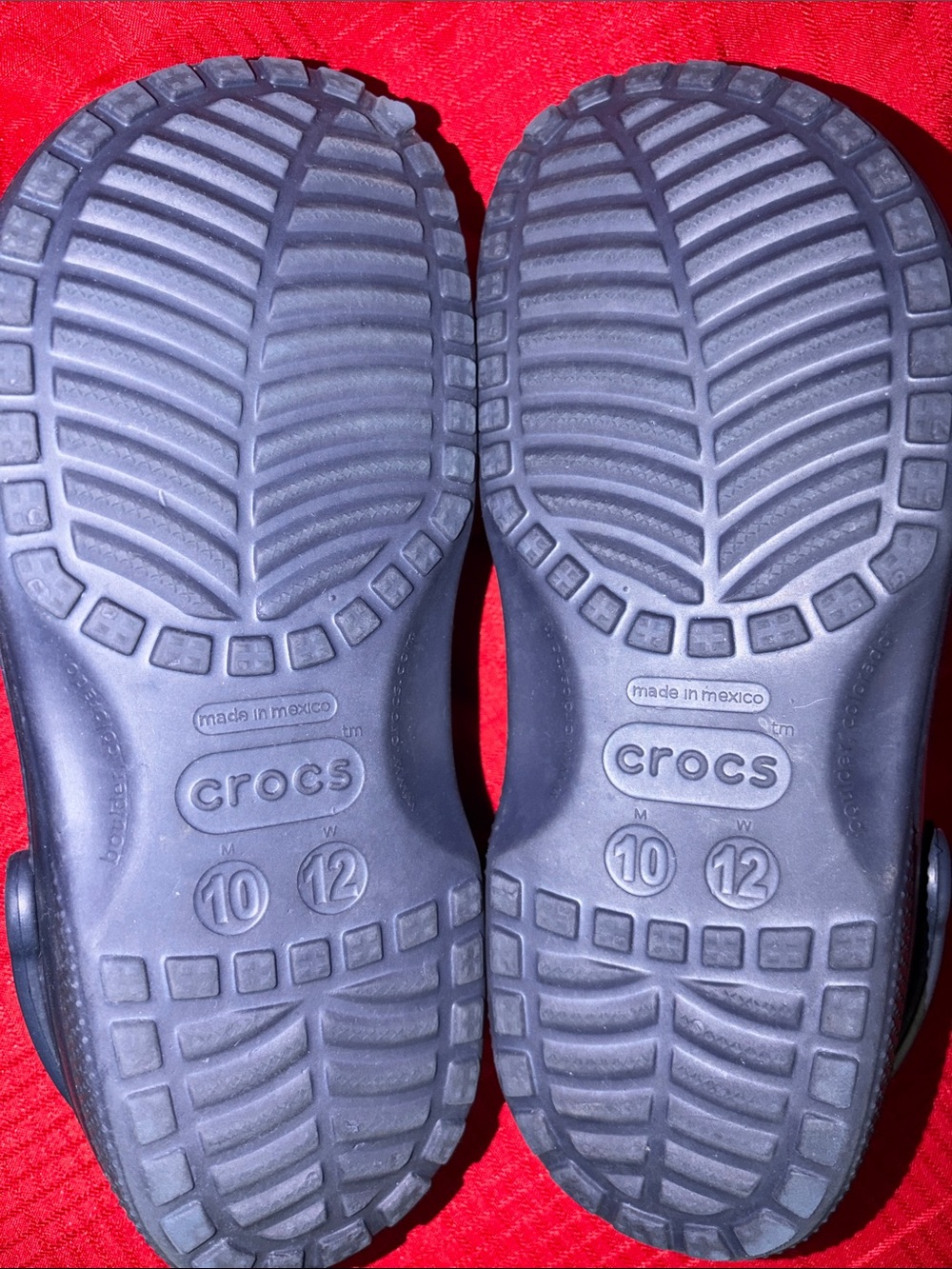 Men’s Size 10 NAVY BLUE CROCS Women’s Size 12 - Picture 6 of 10